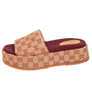 Gucci Sandália plataforma Angelina Canvas GG Supreme bege da Gucci