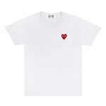 t-shirt branca da Comme des Garçons PLAY com o pequeno logótipo de coração vermelho bordado no peito